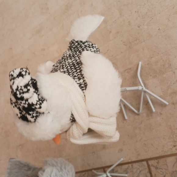 Winter Birds"New" Set W/ scarfs & beanies..rock back&forth,Valeri/QVC - Picture 5 of 10